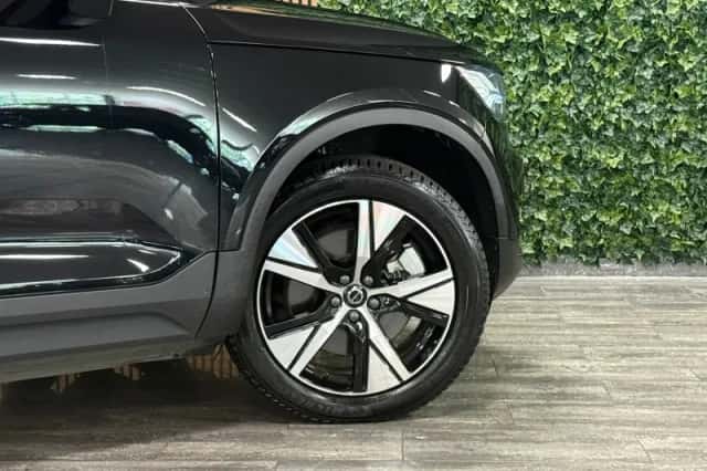 Volvo XC40 (2022) thumbnail 4
