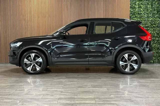 Volvo XC40 (2022) thumbnail 5