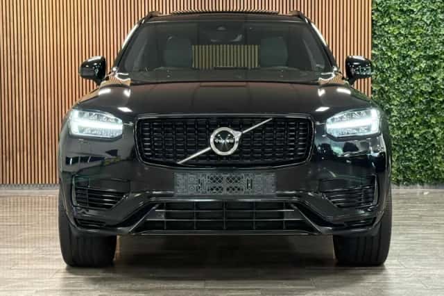 Volvo XC90 (2022) thumbnail 2