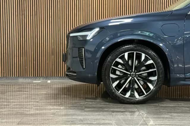Volvo XC90 (2025) thumbnail 6
