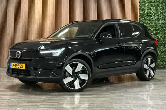 Volvo XC40 (2022) thumbnail 1