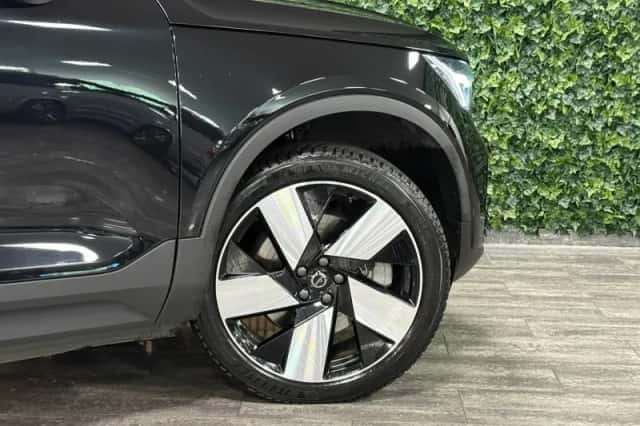 Volvo XC40 (2022) thumbnail 4