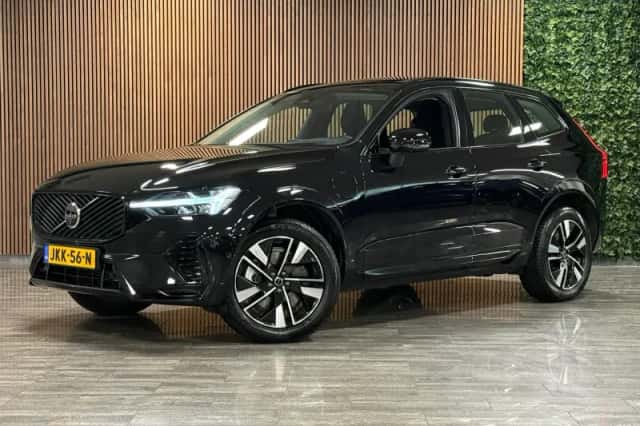 Volvo XC60 (2025) thumbnail 1