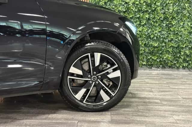 Volvo XC60 (2025) thumbnail 4