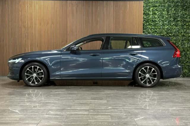 Volvo V60 (2021) thumbnail 5