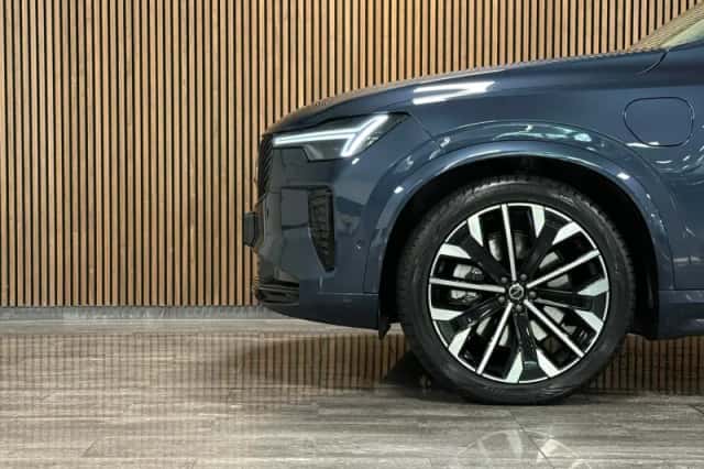 Volvo XC90 (2025) thumbnail 6