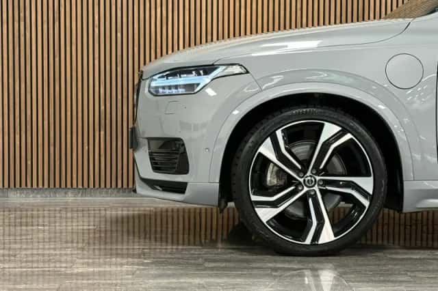 Volvo XC90 (2025) thumbnail 6