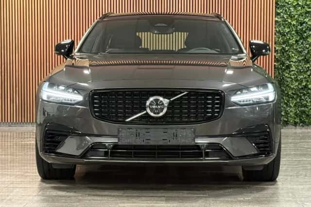 Volvo V90 (2022) thumbnail 2