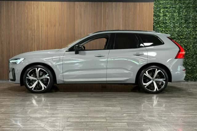 Volvo XC60 (2024) thumbnail 5