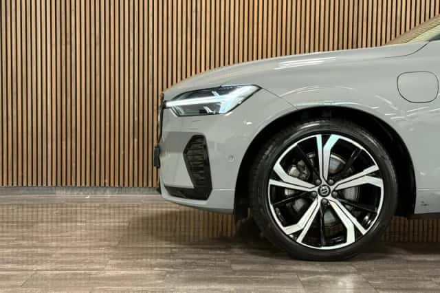 Volvo XC60 (2024) thumbnail 6