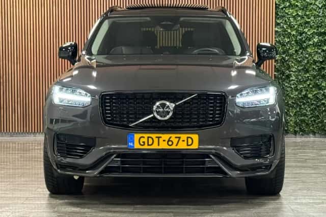 Volvo XC90 (2024) thumbnail 2