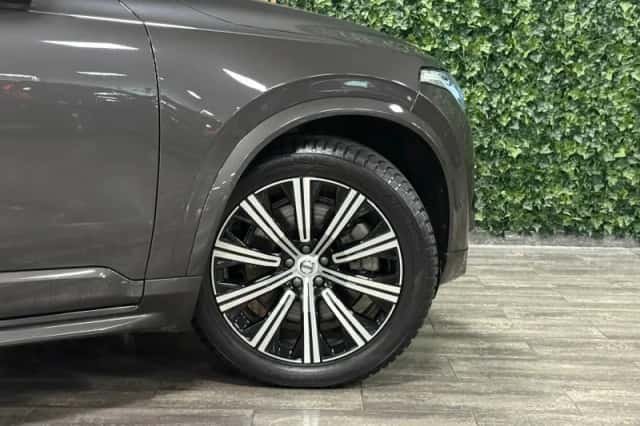 Volvo XC90 (2024) thumbnail 4