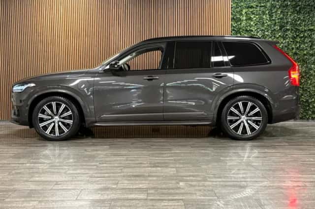 Volvo XC90 (2024) thumbnail 5