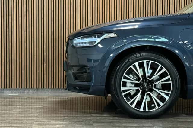 Volvo XC90 (2024) thumbnail 5