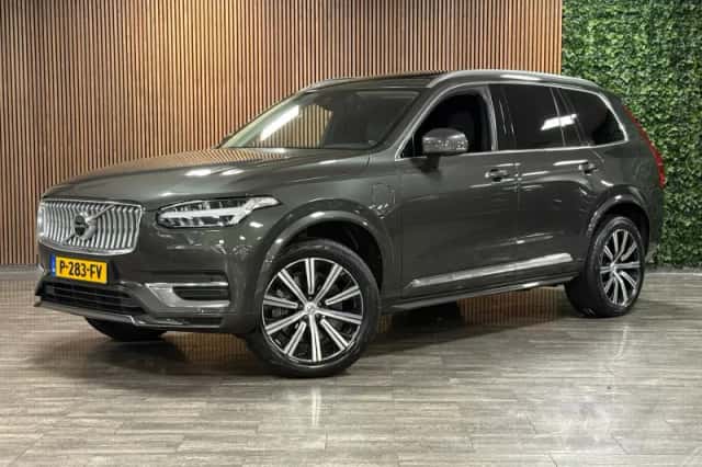 Volvo XC90 (2022) thumbnail 1