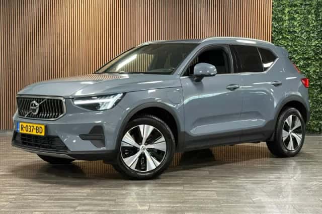 Volvo XC40 (2022) thumbnail 1