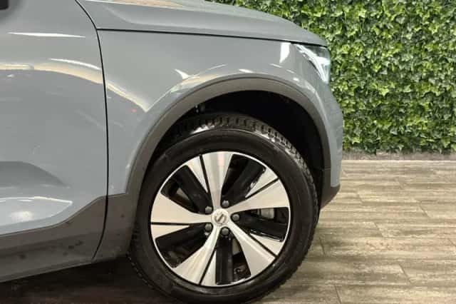 Volvo XC40 (2022) thumbnail 4