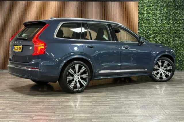 Volvo XC90 (2022) thumbnail 2