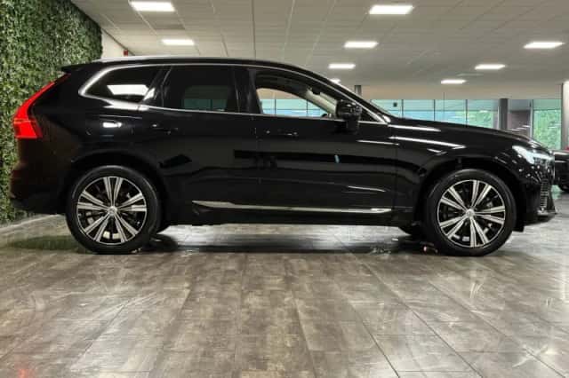 Volvo XC60 (2023) thumbnail 5