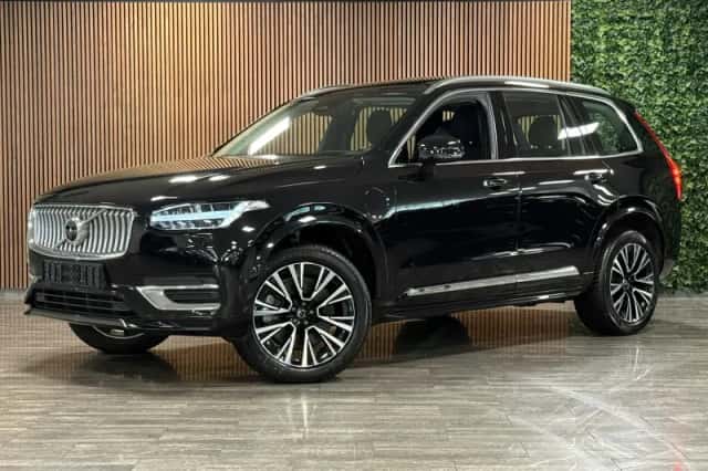 Volvo XC90 (2023) thumbnail 1