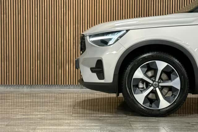 Volvo XC40 (2025) thumbnail 6