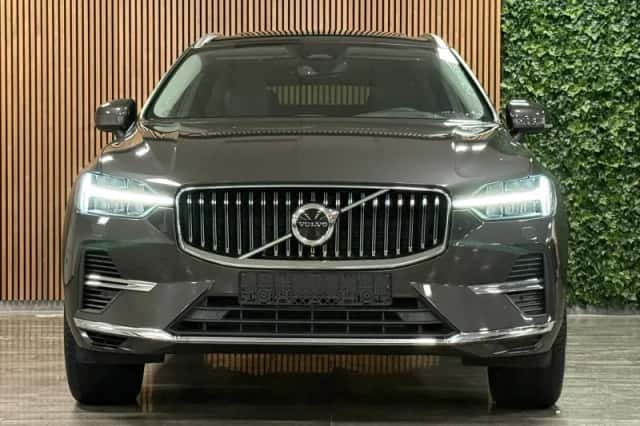 Volvo XC60 (2023) thumbnail 2