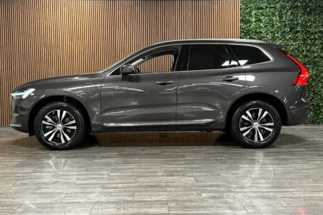 Volvo XC60 (2023) thumbnail 5