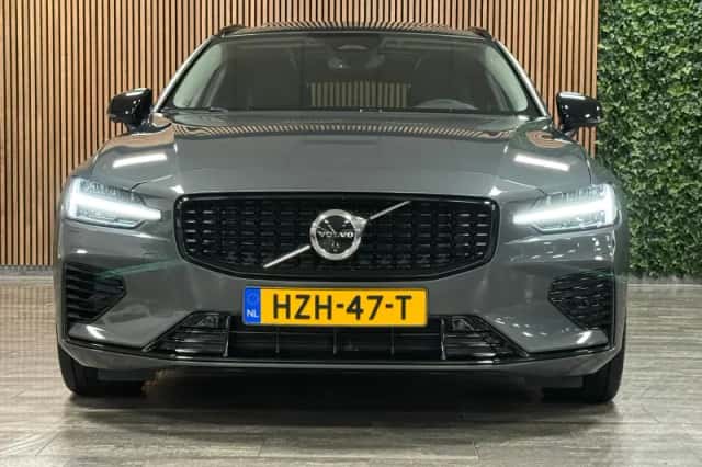 Volvo V60 (2025) thumbnail 2