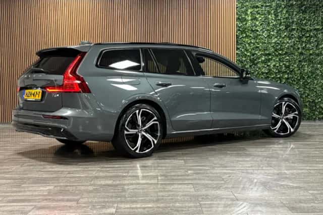 Volvo V60 (2025) thumbnail 3