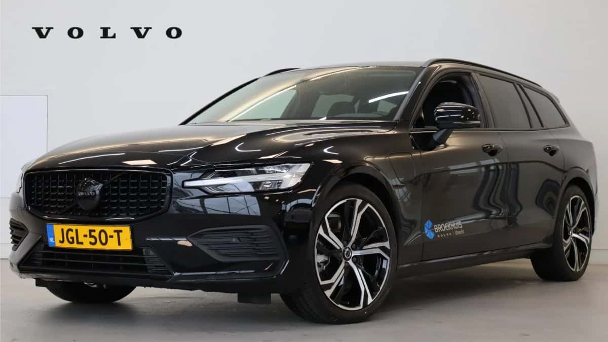 Volvo V60 (2025) — foto 1