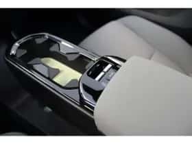 Volvo EX30 (2026) thumbnail 24