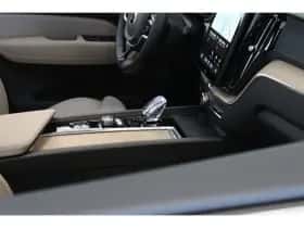 Volvo XC60 (2025) thumbnail 23