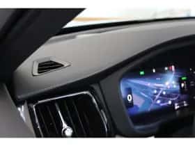 Volvo XC60 (2025) thumbnail 35