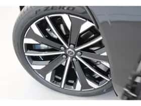 Volvo XC60 (2025) thumbnail 44