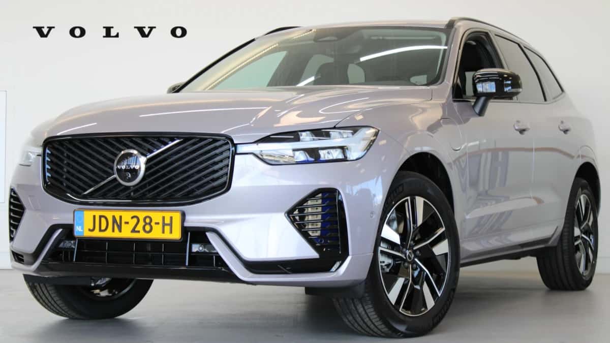 Volvo XC60 (2026) — foto 1