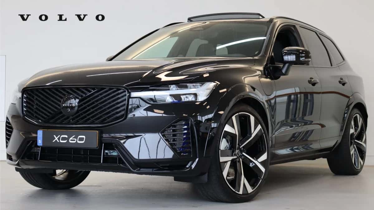 Volvo XC60 (2026) — foto 1