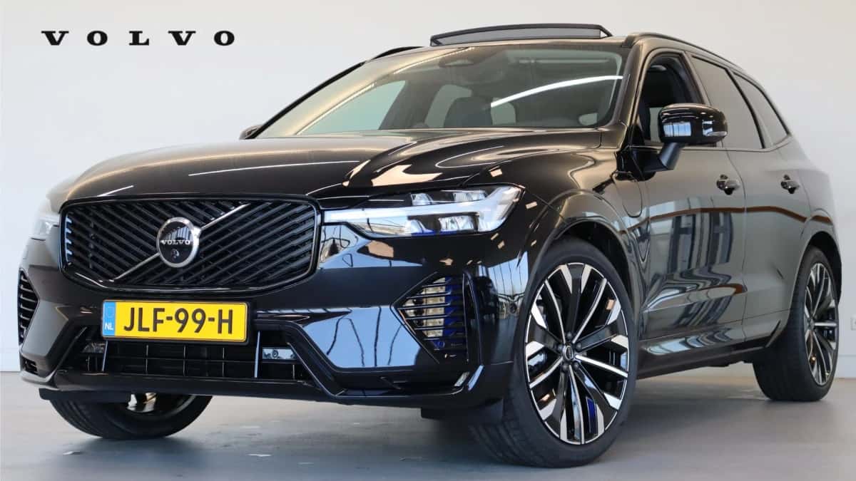 Volvo XC60 (2026) — foto 1