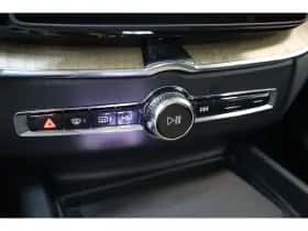 Volvo XC60 (2025) thumbnail 37