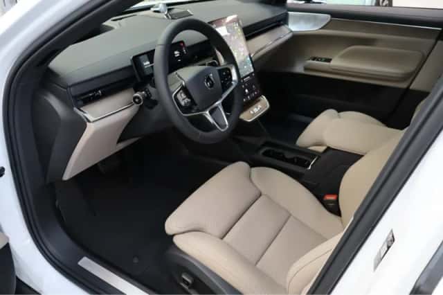 Volvo ES90 (2026) thumbnail 4