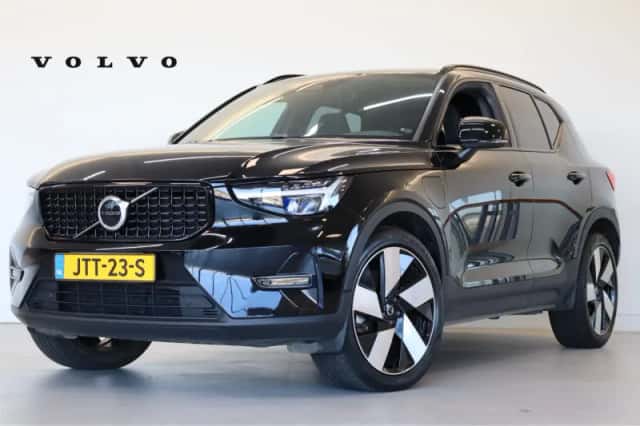 Volvo XC40 (2023) thumbnail 1