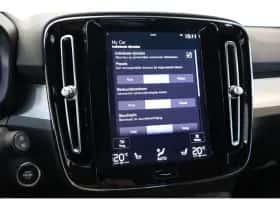Volvo XC40 (2023) thumbnail 15