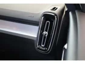 Volvo XC40 (2023) thumbnail 38