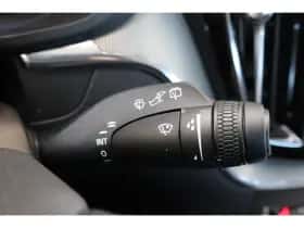 Volvo XC60 (2025) thumbnail 39