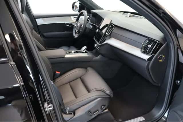 Volvo XC90 (2026) thumbnail 6