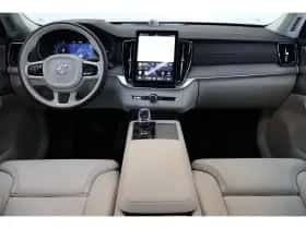 Volvo XC90 (2025) thumbnail 5