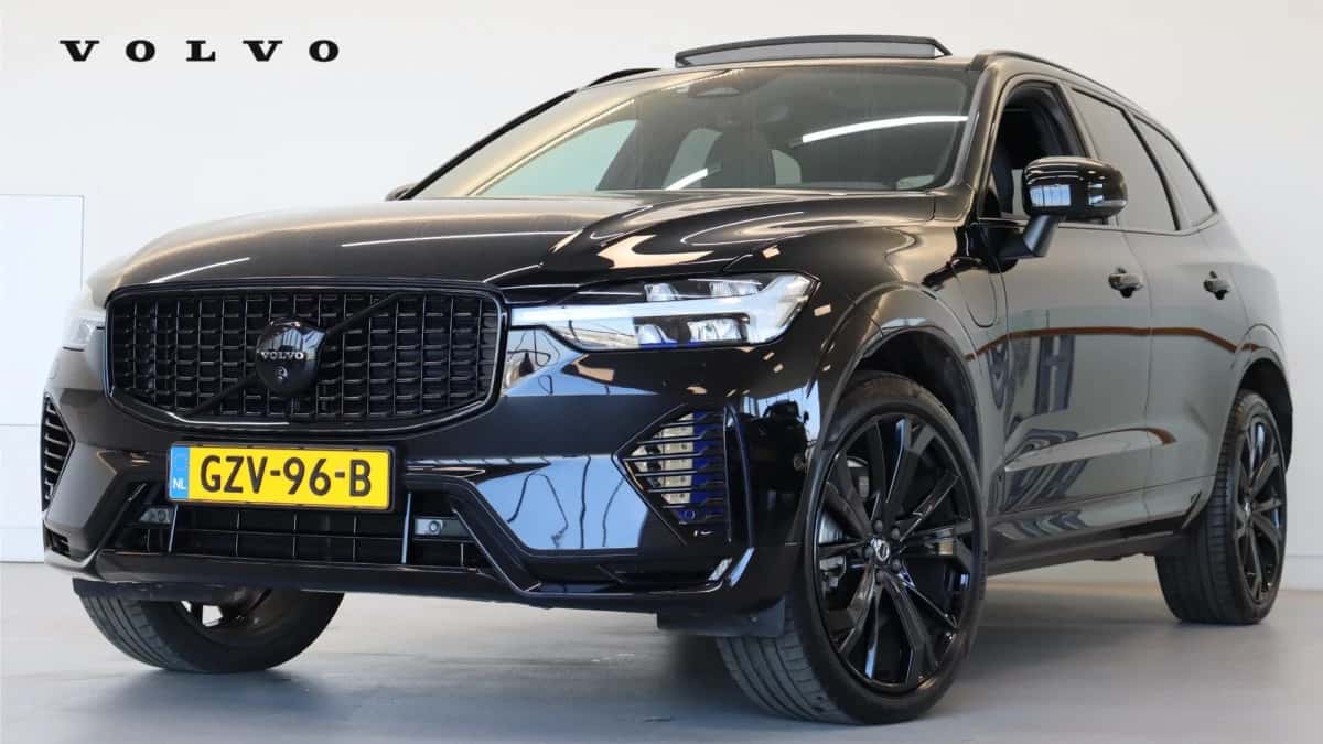 Volvo XC60 (2025) — foto 1