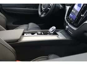 Volvo XC60 (2025) thumbnail 43