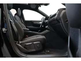 Volvo EX40 (2025) thumbnail 42
