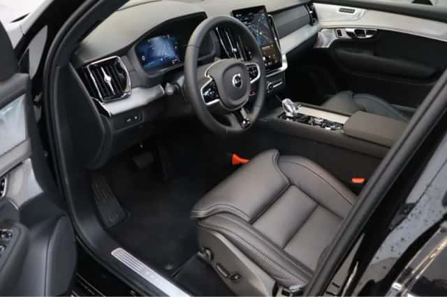Volvo XC90 (2026) thumbnail 4