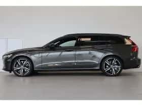 Volvo V60 (2022) thumbnail 2